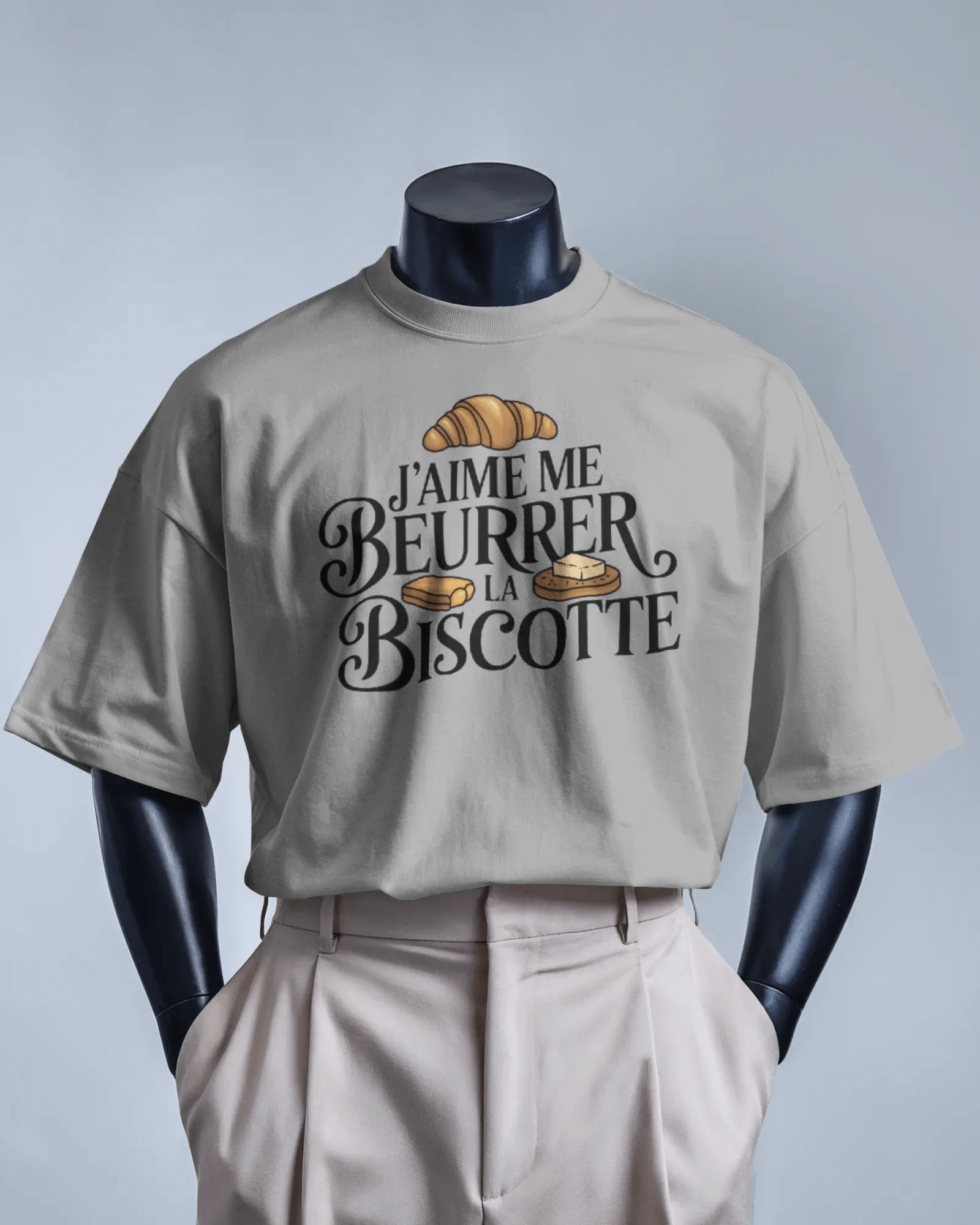 T-shirt OSS 117 – citation “J’aime me beurrer la biscotte” Argent tenu