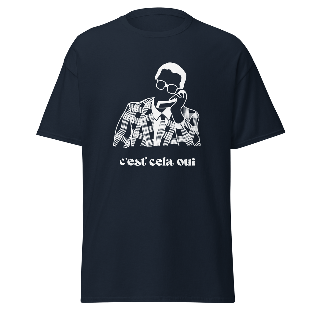 T-shirt blanc MerciSidi "Le père Noël est une ordure" avec message humoristique, porté par un mannequin, vue de face.